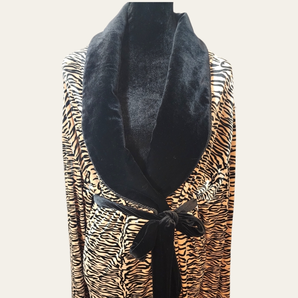 🖤Vintage Diamond Tea Robe - Picture 3 of 12